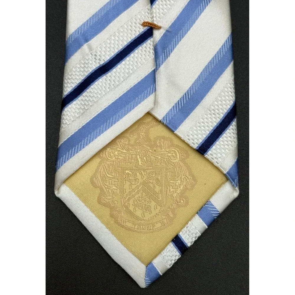 Donald Trump Tie 100% Silk White Blue Signature Collection Luxury Striped 61